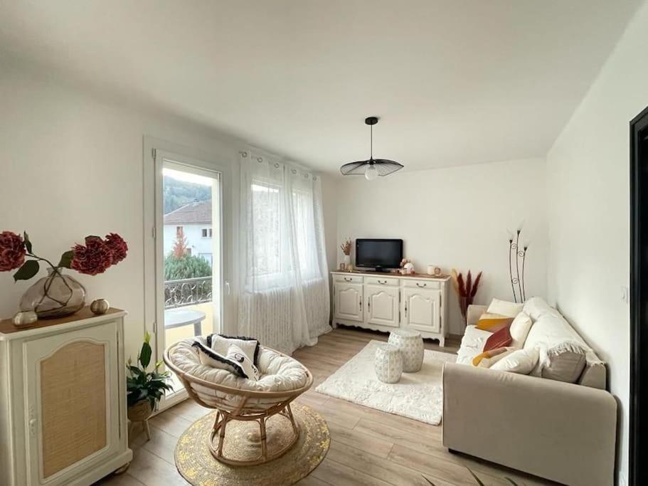 Superbe Appartement Avec Salle De Jeux Vaux-lès-Saint-Claude Exterior foto